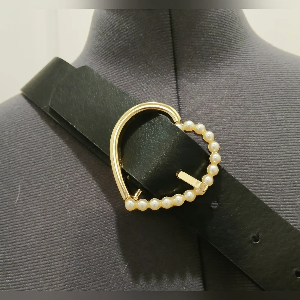 Pearl Heart Black Belt‎